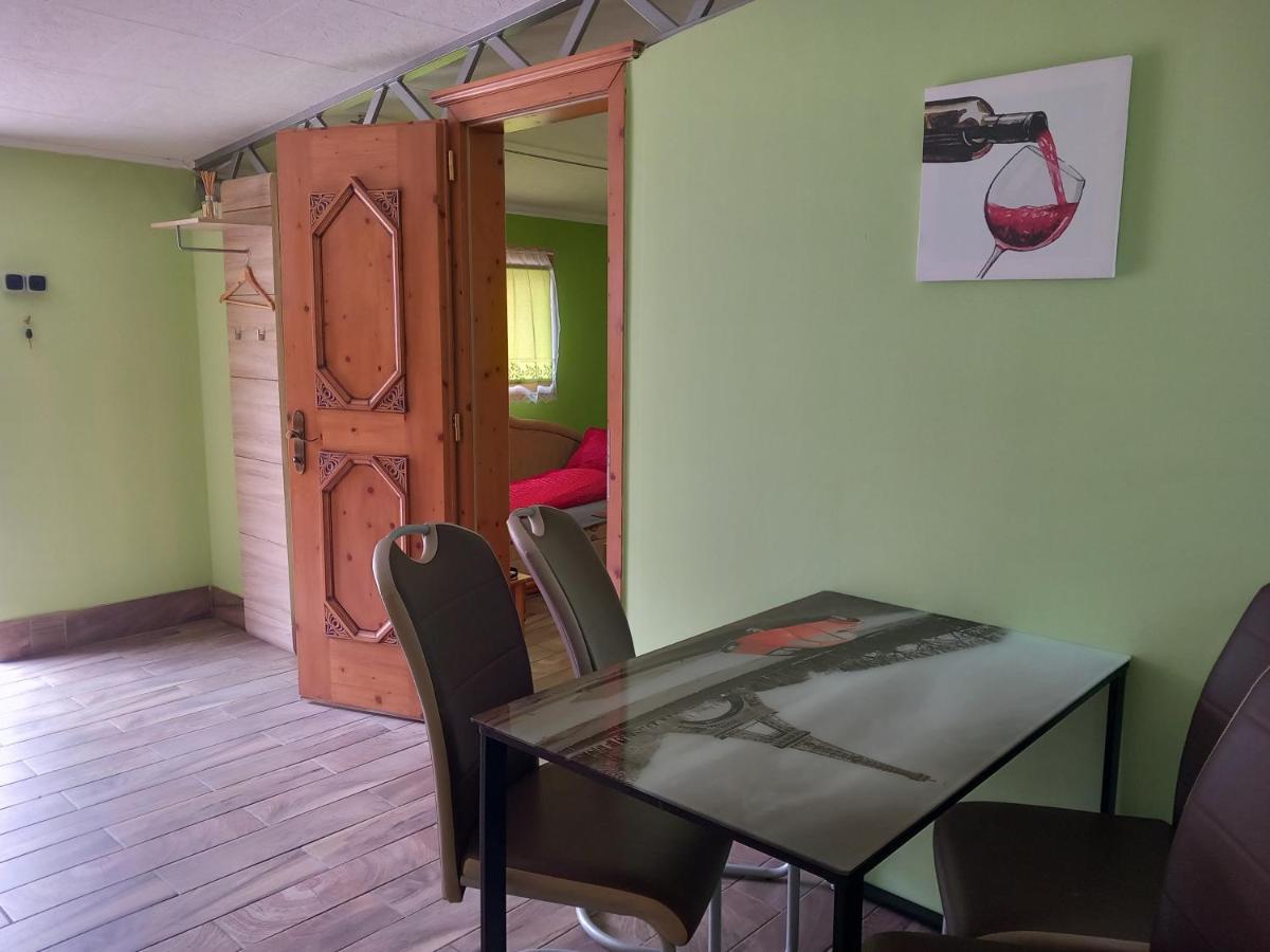 Laura Apartman Daire Kanije Dış mekan fotoğraf
